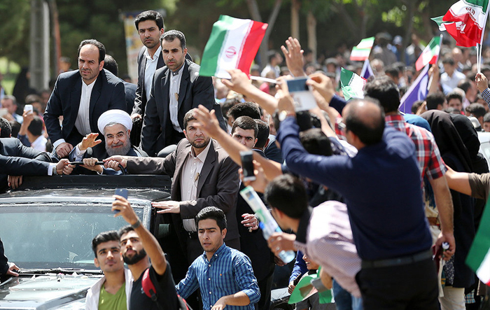(تصاویر) استقبال از روحانی در کرمان (تصاویر) استقبال از روحانی در کرمان