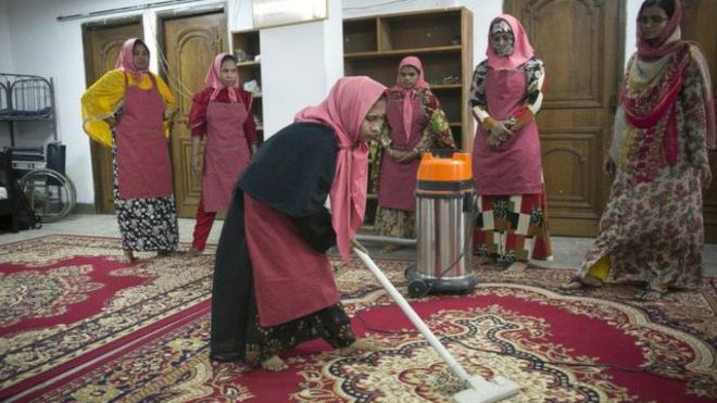 جنجال توئیتری؛ زنان عربستانی خدمتکار شوند؟