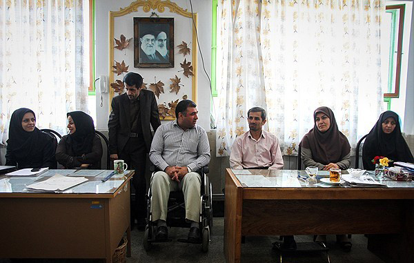 (تصاویر) معلم فداکار چالوسی (تصاویر) معلم فداکار چالوسی