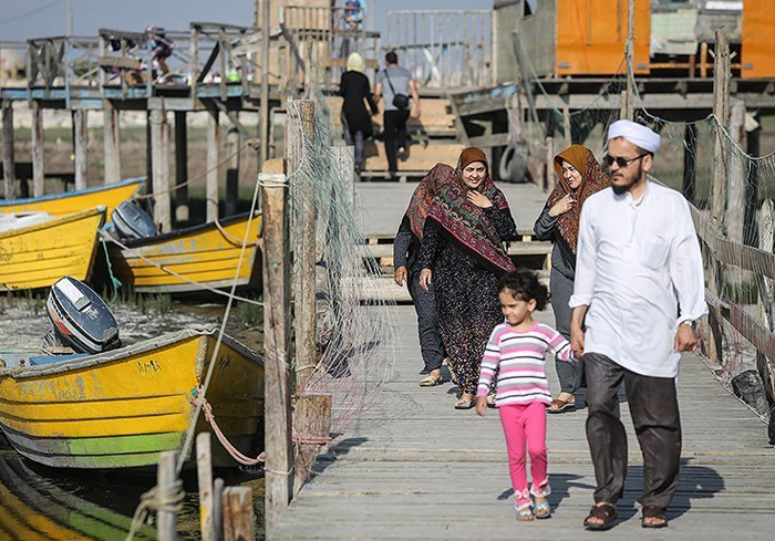 (تصاویر) عقب نشینی آب در بندر ترکمن (تصاویر) عقب نشینی آب در بندر ترکمن