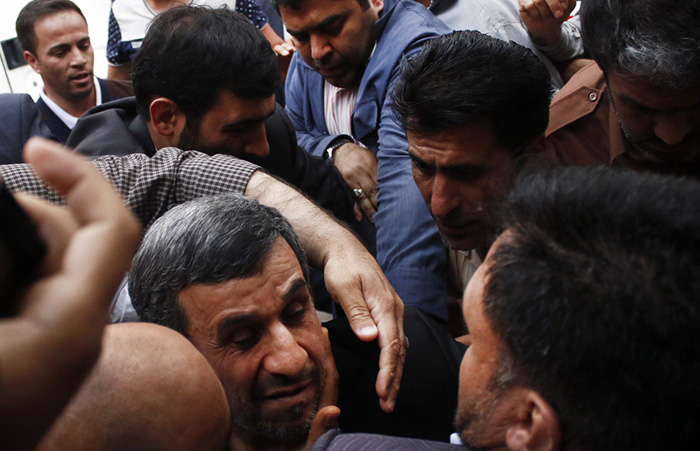 (تصاویر) سخنرانی احمدی نژاد در زنجان (تصاویر) سخنرانی احمدی نژاد در زنجان