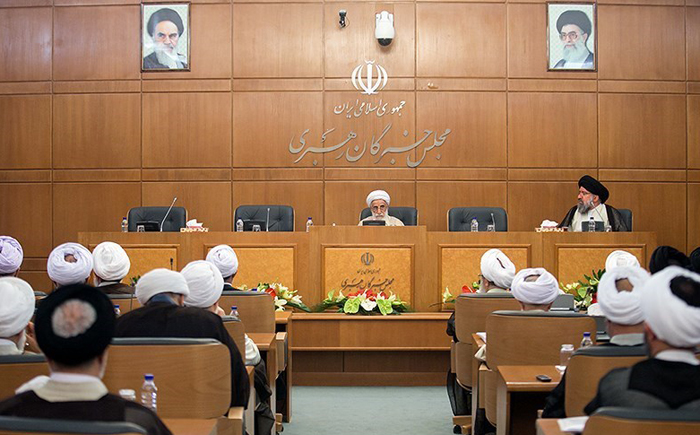 (تصاویر) ضیافت شام خبرگان با آیت‌الله جنتی