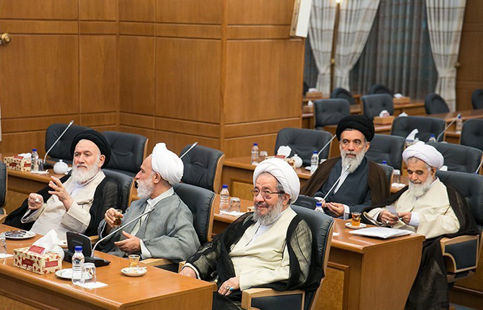 (تصاویر) ضیافت شام خبرگان با آیت‌الله جنتی