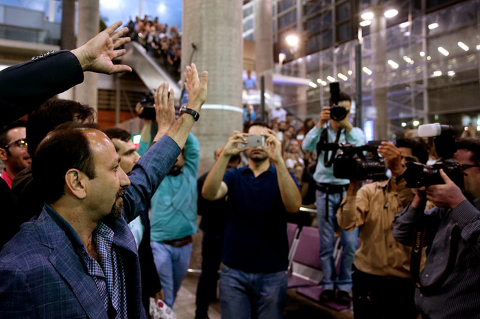 (تصاویر) استقبال از عوامل«فروشنده»در فرودگاه (تصاویر) استقبال از عوامل«فروشنده»در فرودگاه