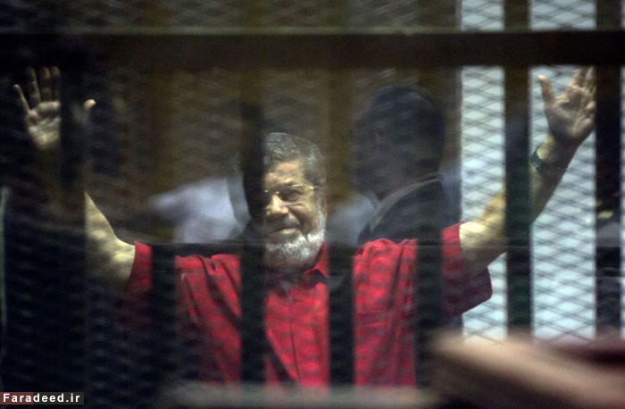 (تصاویر) محمد مرسی در دادگاه (تصاویر) محمد مرسی در دادگاه