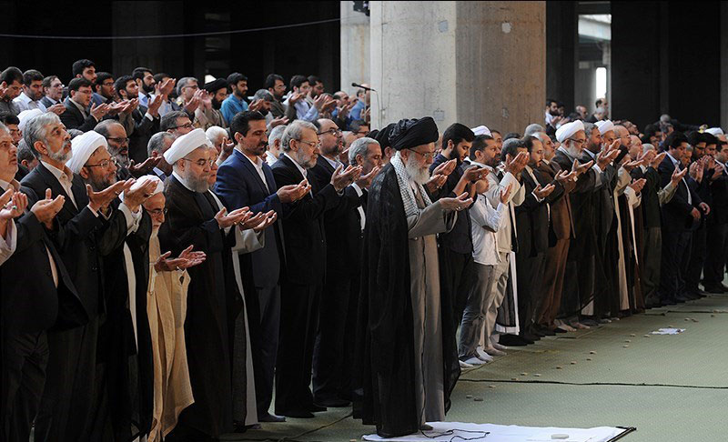 (تصاویر) نماز عید فطر به امامت رهبر انقلاب (تصاویر) نماز عید فطر به امامت رهبر انقلاب
