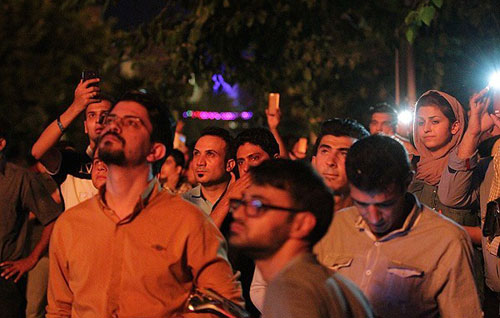 (تصاویر) آتش سوزی گسترده برج سلمان مشهد