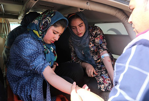 (تصاویر) واژگونی مینیبوس دانش آموزان (تصاویر) واژگونی مینیبوس دانش آموزان