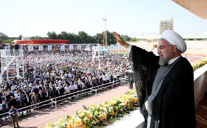 (تصاویر) استقبال از روحانی در کرمانشاه (تصاویر) استقبال از روحانی در کرمانشاه