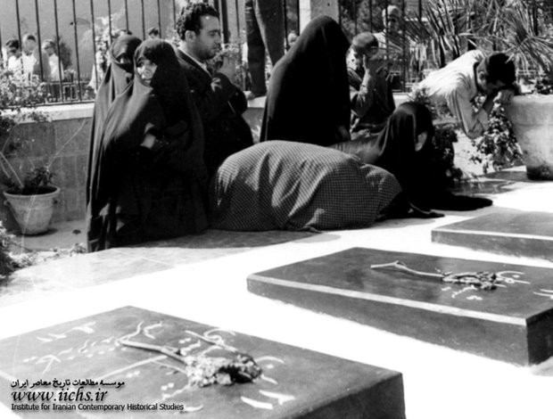 (تصاویر) آلبوم کمتردیده شده از قیام ۳۰ تیر (تصاویر) آلبوم کمتردیده شده از قیام ۳۰ تیر