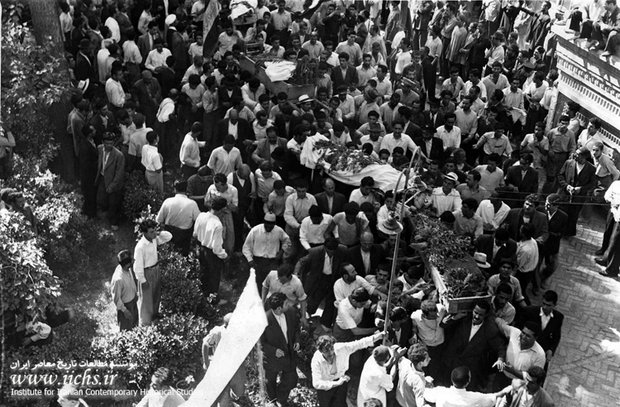 (تصاویر) آلبوم کمتردیده شده از قیام ۳۰ تیر (تصاویر) آلبوم کمتردیده شده از قیام ۳۰ تیر