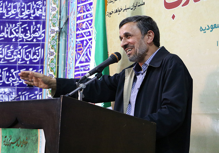 (تصاویر) سخنرانی احمدینژاد در مسجد مسعودیه (تصاویر) سخنرانی احمدینژاد در مسجد مسعودیه