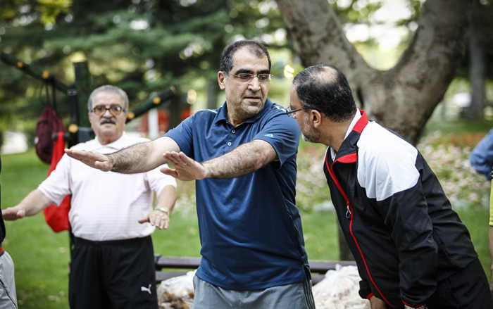 حضور وزیر بهداشت در ورزش صبحگاهی حضور وزیر بهداشت در ورزش صبحگاهی