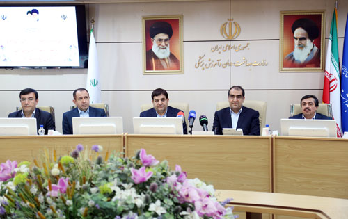 امضای تفاهمنامهی ساخت 88 مرکز جامع سلامت و راهاندازی دو مرکز فوق تخصصی درمان سرطان امضای تفاهمنامهی ساخت 88 مرکز جامع سلامت و راهاندازی دو مرکز فوق تخصصی درمان سرطان