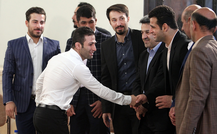 (تصاویر) تقدیر هاشمی از مدال آوران المپیک (تصاویر) تقدیر هاشمی از مدال آوران المپیک