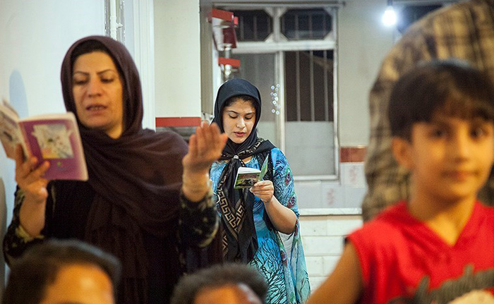 (تصاویر) لحظات پرالتهاب خانواده خالوندی (تصاویر) لحظات پرالتهاب خانواده خالوندی