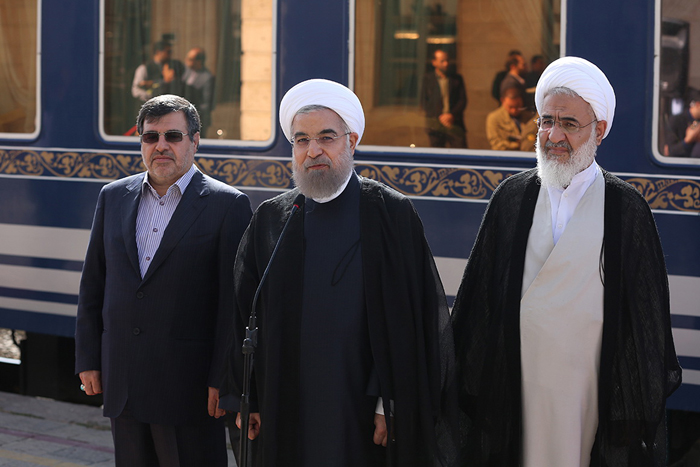 (تصاویر) روحانی با قطار به قزوین رفت (تصاویر) روحانی با قطار به قزوین رفت