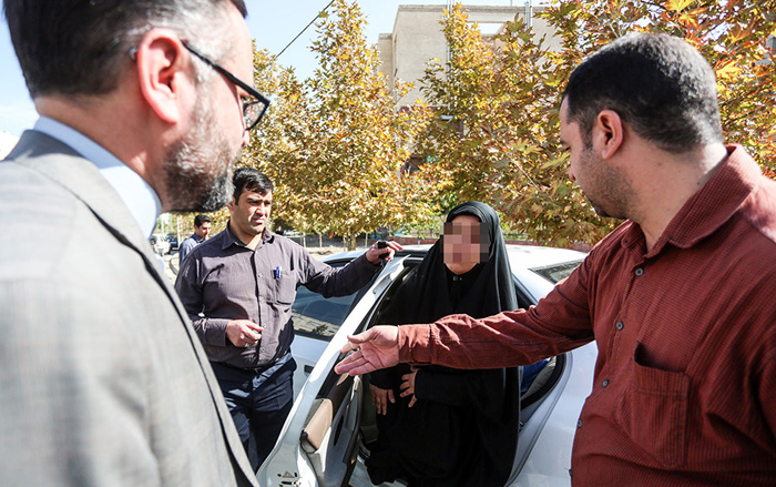 (تصاویر) بازسازی صحنه قتل ناموسی در مشهد (تصاویر) بازسازی صحنه قتل ناموسی در مشهد