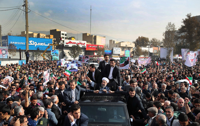 (تصاویر) استقبال از روحانی در کرج (تصاویر) استقبال از روحانی در کرج