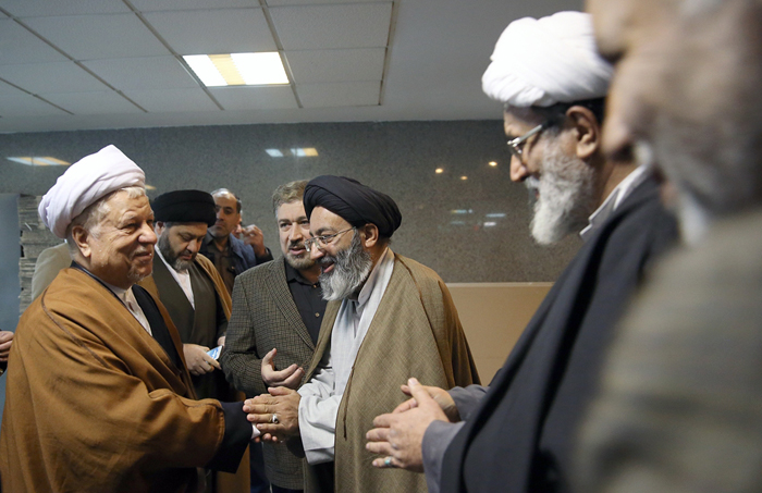 (تصاویر) عیادت هاشمی از آیتاللهموسوی اردبیلی (تصاویر) عیادت هاشمی از آیتاللهموسوی اردبیلی