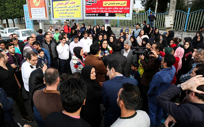 (تصاویر) استقبال از بانوی قهرمان در آمل (تصاویر) استقبال از بانوی قهرمان در آمل
