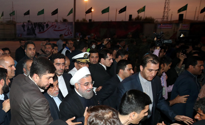 (تصاویر) روحانی زائران اربعین را بدرقه کرد (تصاویر) روحانی زائران اربعین را بدرقه کرد