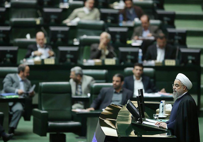 (تصاویر) روحانی بودجه96 را تقدیم مجلس کرد (تصاویر) روحانی بودجه96 را تقدیم مجلس کرد