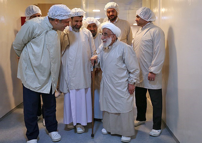 (تصاویر) آیتالله جنتی در شرکت همانندساز بافت (تصاویر) آیتالله جنتی در شرکت همانندساز بافت