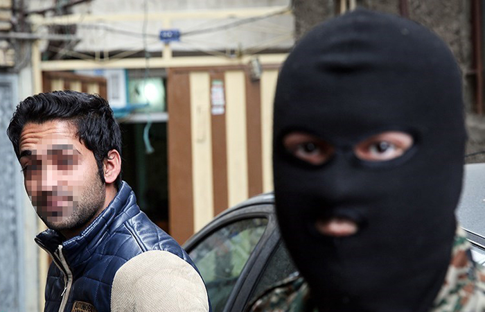 (تصاویر) دستگیری مواد فروشان در مشهد (تصاویر) دستگیری مواد فروشان در مشهد