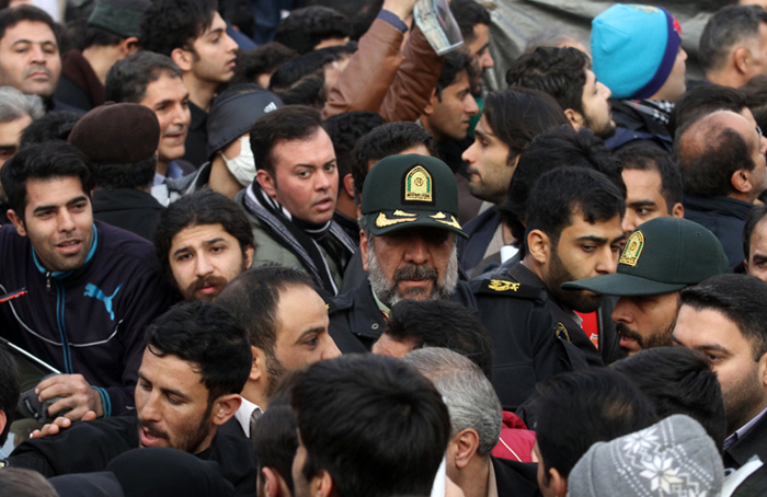 (تصاویر) مقامات و شخصیتها در بدرقه هاشمی (تصاویر) مقامات و شخصیتها در بدرقه هاشمی