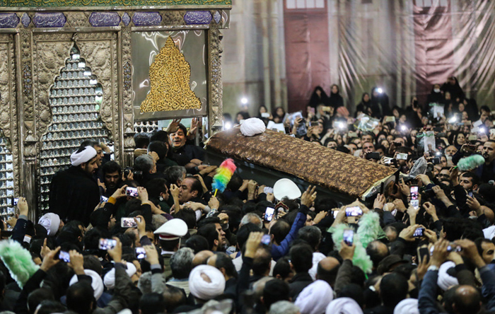 (تصاویر) مراسم خاکسپاری آیتالله هاشمی (تصاویر) مراسم خاکسپاری آیتالله هاشمی
