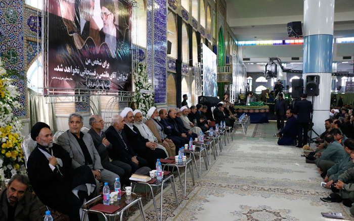 (تصاویر) بزرگداشت آیتالله هاشمی در کرمان (تصاویر) بزرگداشت آیتالله هاشمی در کرمان