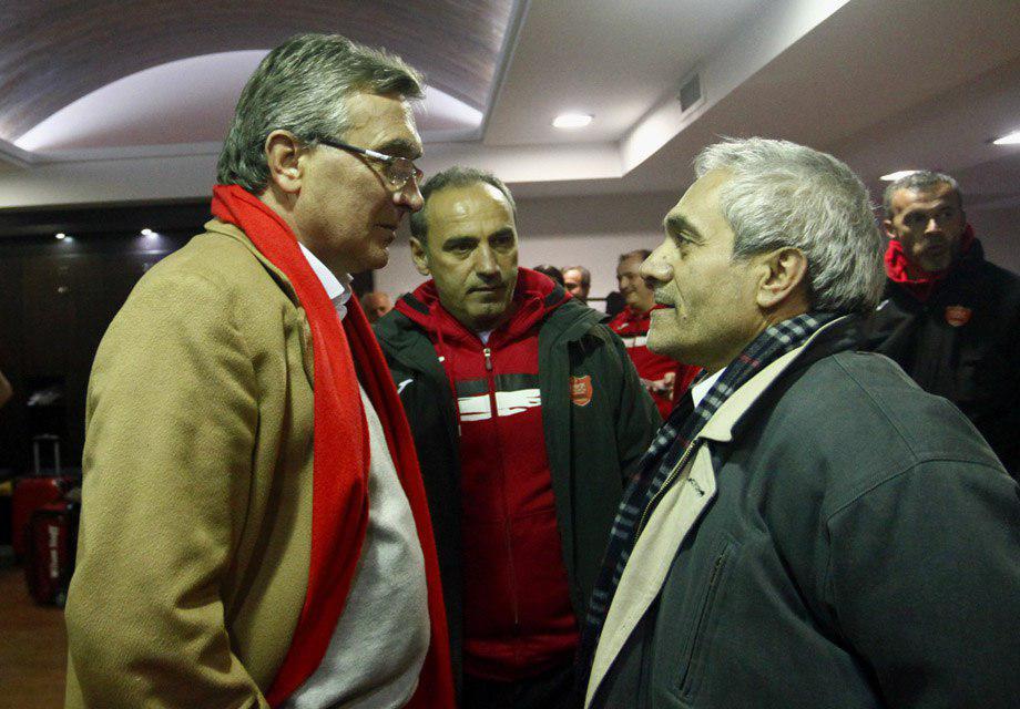 (تصاویر) رختکن پرسپولیس پس از شکست تراکتور