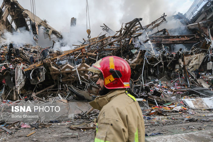 (تصاویر) یک روز پس از آتشسوزی پلاسکو (تصاویر) یک روز پس از آتشسوزی پلاسکو