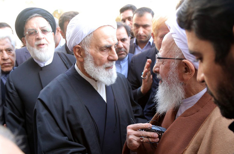 (تصاویر) مراسم تشییع حجتالاسلام قرهی (تصاویر) مراسم تشییع حجتالاسلام قرهی