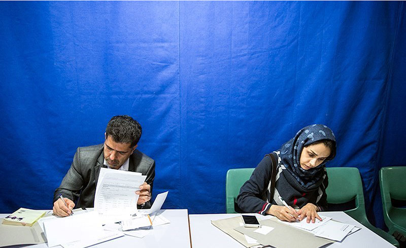 (تصاویر) دومین روز ثبتنام انتخابات شوراها (تصاویر) دومین روز ثبتنام انتخابات شوراها