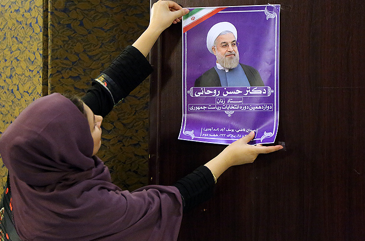 می‌خواهند مردم از رای به روحانی پشیمان شوند/ روحانی تحت فشار است تا کابینه مناسبی انتخاب نکند