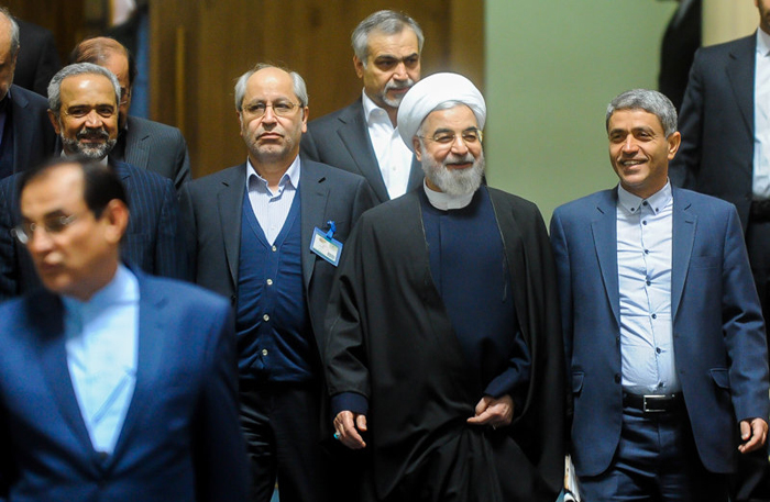 هشدار اقتصاددانان به روحانی هشدار اقتصاددانان به روحانی