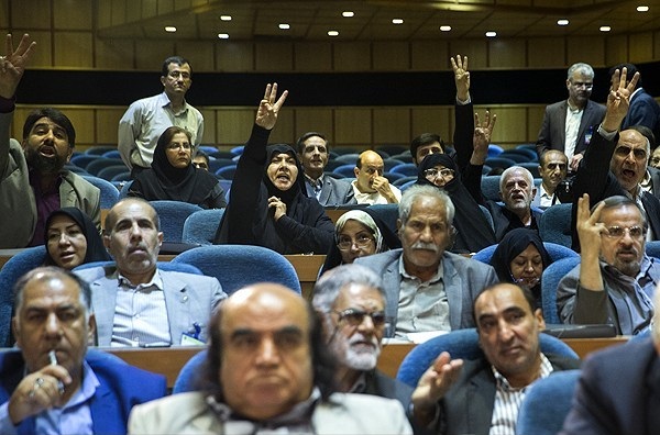 بازار داغ «حزب فروشی»