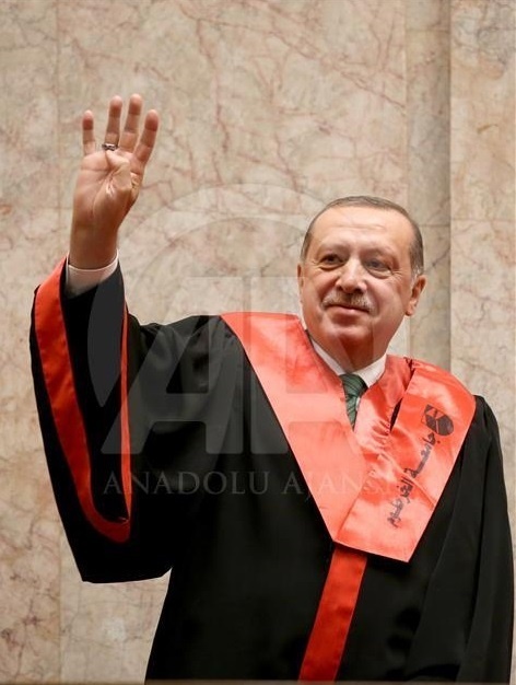(تصویر) اردوغان در سودان دکترا گرفت