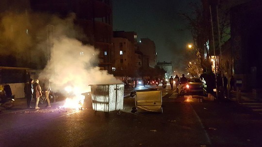 راشا تودی: چه کسی پشتپرده اعتراضات ایران بود؟ راشا تودی: چه کسی پشتپرده اعتراضات ایران بود؟