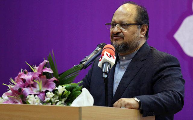 شریعتمداری: با بهره ۲۳ درصدی تولید به صرفه نیست