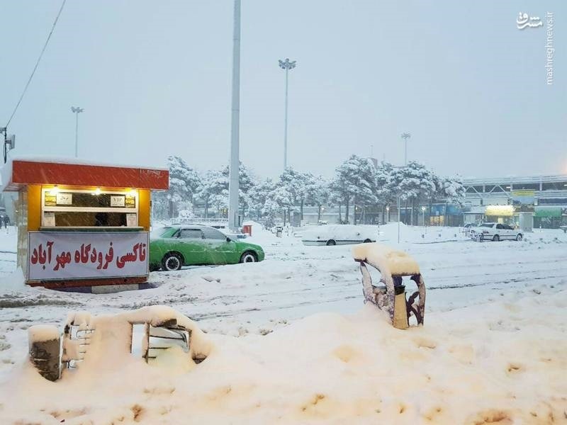(عکس) فرودگاه مهرآباد غرق در برف