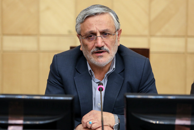 ساخت سونا و جکوزی 30 میلیاردی زیر یک امامزاده!