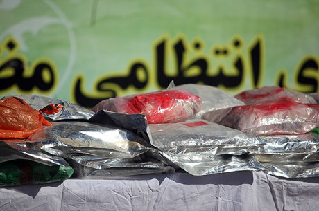 کشف تریاک از معده ۳ نفر در ملایر کشف تریاک از معده ۳ نفر در ملایر