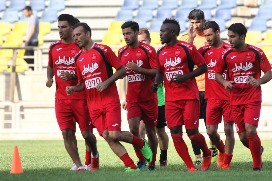 پرسپولیس بدون مترجم به دوبی رفت