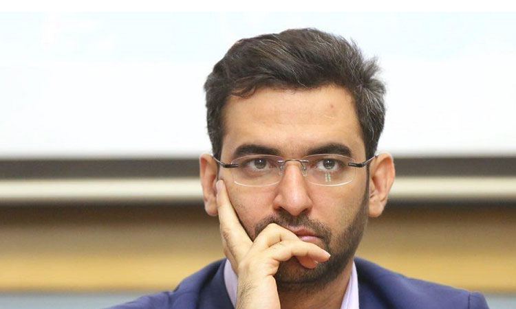 آذری جهرمی و آزادی توئیتر آذری جهرمی و آزادی توئیتر