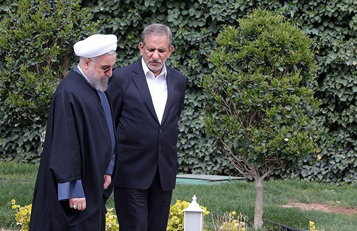 اسحاق جهانگیری؛ معاون اول یا سپر بلا/ این گزارش تکمیل می شود اسحاق جهانگیری؛ معاون اول یا سپر بلا/ این گزارش تکمیل می شود