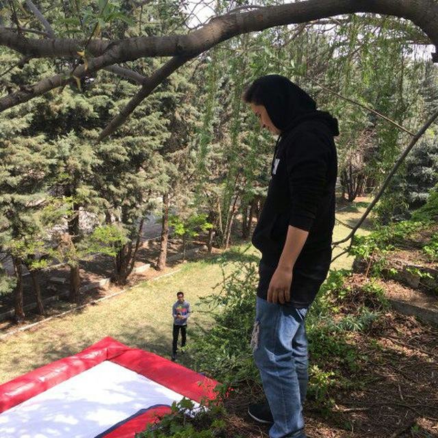 (تصاویر) ماجرای دختر بدلکاری که قربانی مربی‌اش شد