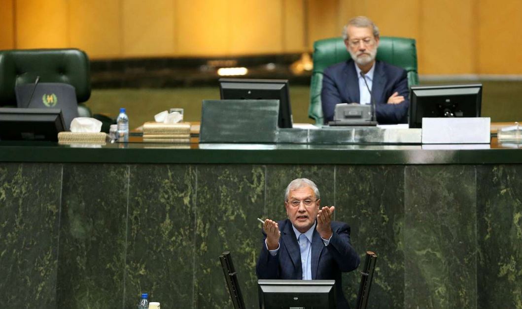 پنج سال بازی با بحران‌ها